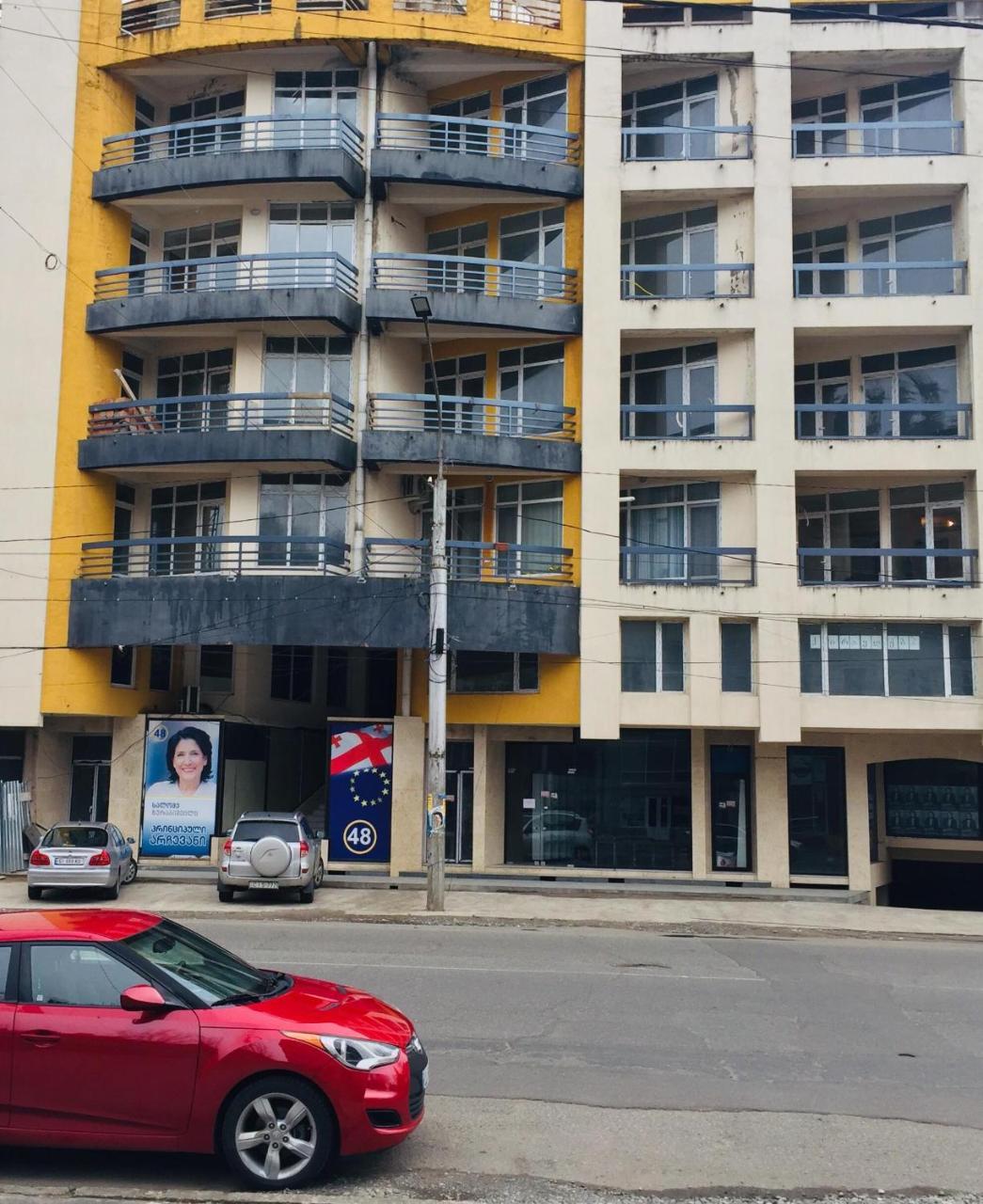 Apartment Koetaisi Buitenkant foto
