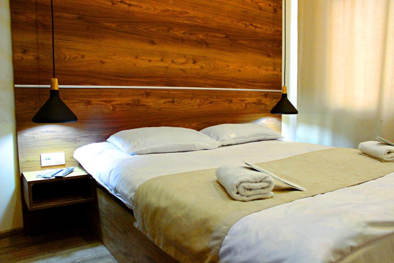 Apartment Koetaisi Buitenkant foto